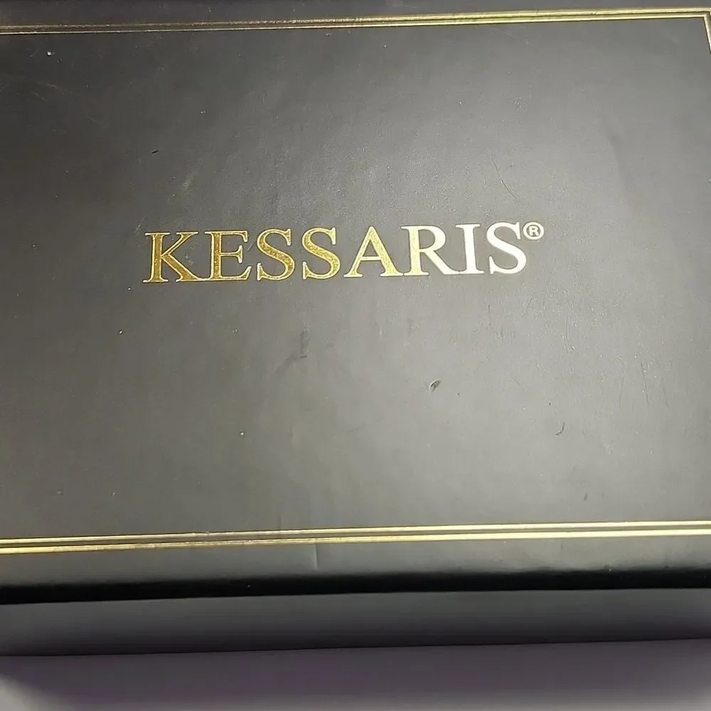 Kessaris Smart Watch With Charger